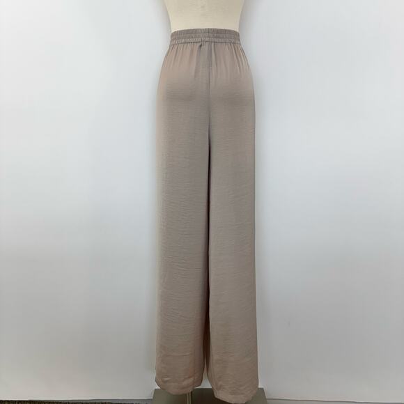 Barefoot Dreams Washed Satin Wide Leg Pants Feather Size XL NWT - Picture 5 of 10